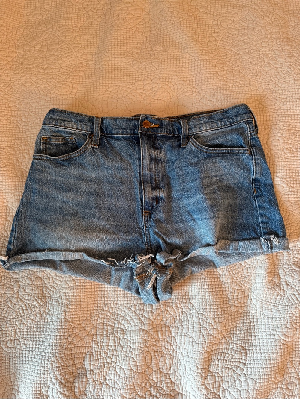 Universal Thread Rolled Hem Denim Shorts - Blue